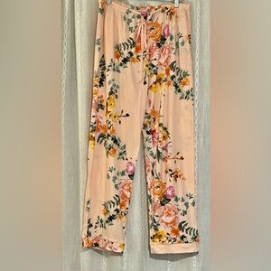 Flora, pink, floral pajama pants w/pull string and pockets. Sz. M